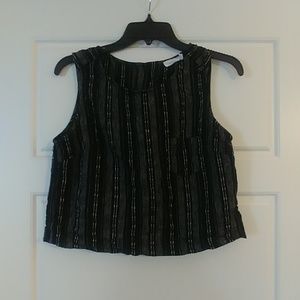 Medium Lush crop Top with button back